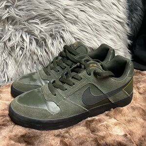 Nike Dark Green Athletic Shoes